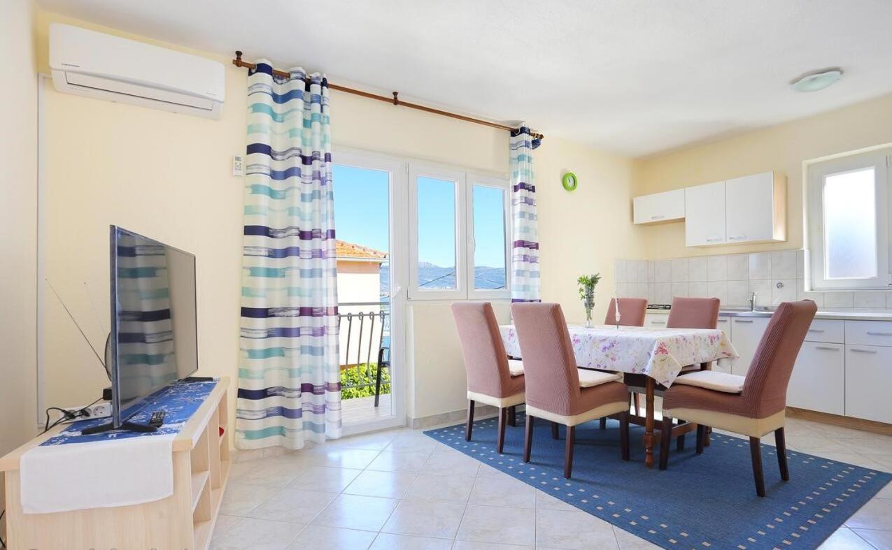 Katja Apartment Трогир Екстериор снимка